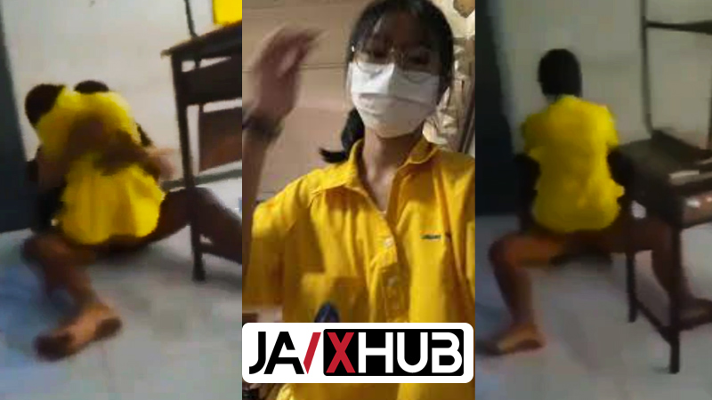 คลิปหลุดนักเรียน แอบเย็ดกันในห้องหลังเลิกเรียน ครูลืมของ กลับมาเจอเพื่อนกำลังเย็ดเด็กนักเรียน เย็ดคาชุดพละ ขอถ่ายไว้ดูหน่อย