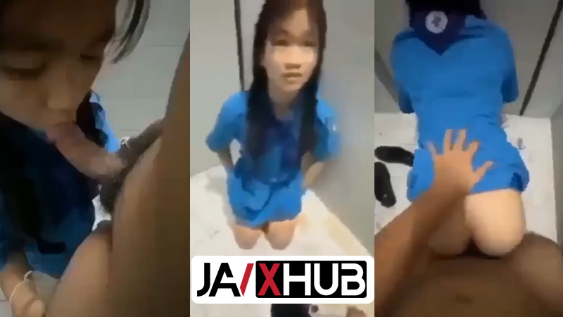 คลิปหลุด นักเรียน น้องเนตรนารีเงี่ยนหี xxx แอบเย็ดกับแฟน ล่อกันในห้องน้ำโรงเรียน โม๊คควยโคตรเด็ดแอ่นหีให้ยัดควยเย็ดท่าหมา เย็ดสดคาชุด